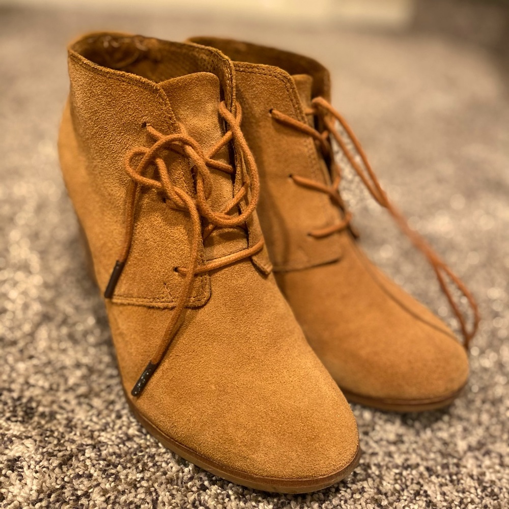 TOMS High heels